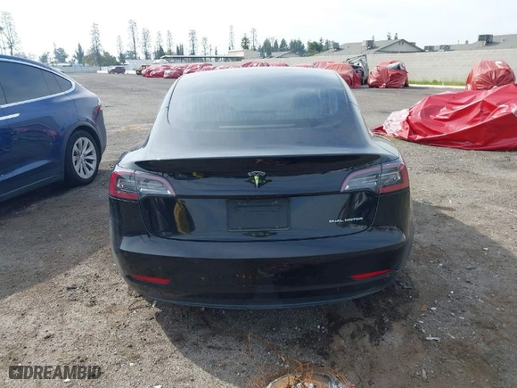 2019 Tesla Model 3 Long Range with VIN 5YJ3E1EB5KF391424, listed as a IAAI auction lot 41670930 with NaN miles. Bid and sale history available at carsss.com. Image 17.