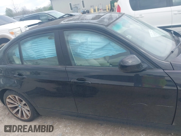 2011 BMW 3 Series 328i xDrive with VIN WBAPK5G53BNN80919, listed as a IAAI auction lot 42087970 with 91,521 mi miles and . Bid and sale history available at carsss.com. Image 14.