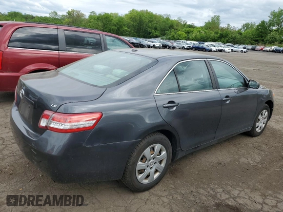 2010 Toyota Camry z VIN 4T1BF3EKXAU046704, wystawiony jako Copart lot #56653825 z przebiegiem 192 691 mil mil oraz Szkoda całkowita • Salvage title. Historia ofert i sprzedaży dostępna na DreamBid. Obrazek 3.