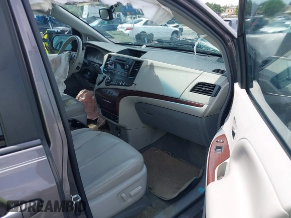 2012 Toyota Sienna XLE AAS с VIN 5TDYK3DC5CS244182, выставлен на аукционе IAAI как лот 42010398 с пробегом 218 607 миль миль и . История ставок и продаж доступна на DreamBid. Изображение 5.