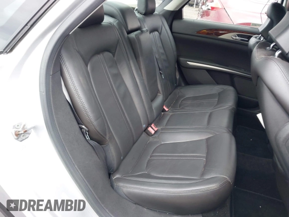 2014 Lincoln MKZ with VIN 3LN6L2G99ER824115, listed as a IAAI auction lot 41946660 with 134,323 mi miles. Bid and sale history available at carsss.com. Image 8.