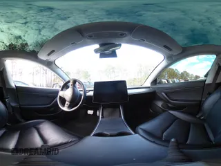 2020 Tesla Model 3 Performance z VIN 5YJ3E1EC5LF791879, wystawiony jako IAAI lot #41302692 z przebiegiem 76 502 mil mil oraz . Historia ofert i sprzedaży dostępna na DreamBid. Obrazek 19.