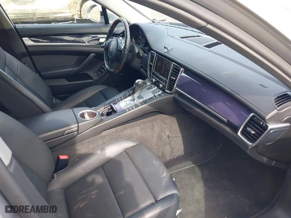 2012 Porsche Panamera with VIN WP0AA2A74CL016133, listed as a IAAI auction lot 41753535 with 84,569 mi miles. Bid and sale history available at carsss.com. Image 5.