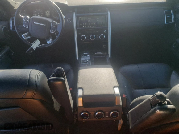 2018 Land Rover Discovery HSE z VIN SALRR2RVXJA077289, wystawiony jako Copart lot #52288545 z przebiegiem 79 881 mil mil oraz Tytuł czysty. Historia ofert i sprzedaży dostępna na DreamBid. Obrazek 8.
