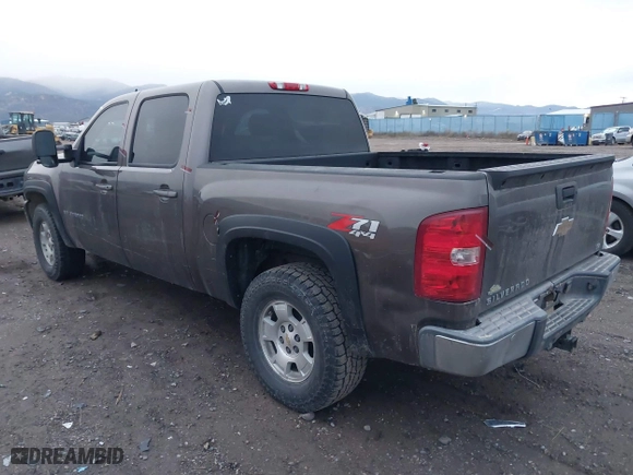 2008 Chevrolet Silverado 1500 LTZ with VIN 2GCEK13M181190265, listed as a IAAI auction lot 40928406 with 206,270 mi miles. Bid and sale history available at carsss.com. Image 3.
