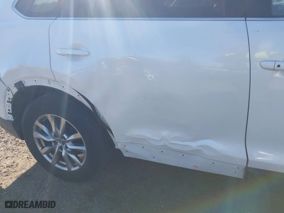 2016 Mazda CX-9 Touring with VIN JM3TCBCY5G0122551, listed as a IAAI auction lot 41613683 with 137,474 mi miles. Bid and sale history available at carsss.com. Image 19.