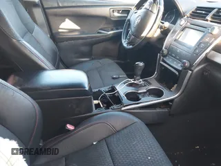 2015 Toyota Camry XLE with VIN 4T1BF1FK3FU968161, listed as a IAAI auction lot 41940151 with 145,168 mi miles. Bid and sale history available at carsss.com. Image 5.