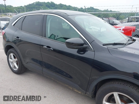 2021 Ford Escape SE z VIN 1FMCU9G6XMUA27362, wystawiony jako IAAI lot #42438771 z przebiegiem 36 040 mil mil oraz . Historia ofert i sprzedaży dostępna na DreamBid. Obrazek 17.