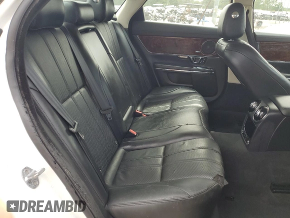 2015 Jaguar XJ with VIN SAJWA1CZ9F8V82974, listed as a Copart auction lot 59364344 with 64,012 mi miles and Salvage Title. Bid and sale history available at carsss.com. Image 10.