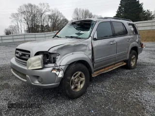 2003 Toyota Sequoia SR5 with VIN 5TDBT44A33S196608, listed as a Copart auction lot 42195995 with 210,304 mi miles and Salvage Title. Bid and sale history available at DreamBid. Image 1.