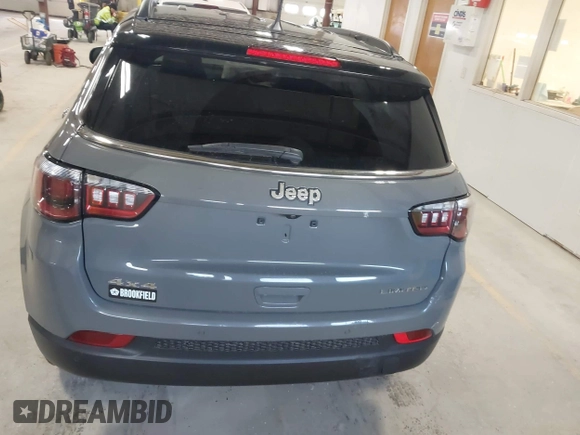 2021 Jeep Compass Limited with VIN 3C4NJDCBXMT596069, listed as a IAAI auction lot 42051527 with 120,236 mi miles and . Bid and sale history available at DreamBid. Image 16.