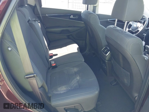 2019 Kia Sorento LX with VIN 5XYPGDA39KG576807, listed as a IAAI auction lot 42063866 with 53,899 mi miles. Bid and sale history available at carsss.com. Image 8.