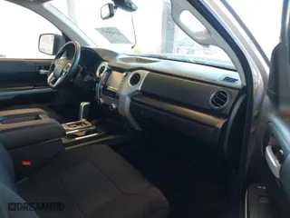 2021 Toyota Tundra 4WD SR5 with VIN 5TFDY5F14MX026220, listed as a IAAI auction lot 41425555 with 85,622 mi miles. Bid and sale history available at carsss.com. Image 5.