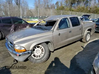 2004 Dodge Dakota SLT with VIN 1D7HL48N64S780605, listed as a Copart auction lot 88696215 with 110,150 mi miles and Salvage Title. Bid and sale history available at carsss.com. Image 1.