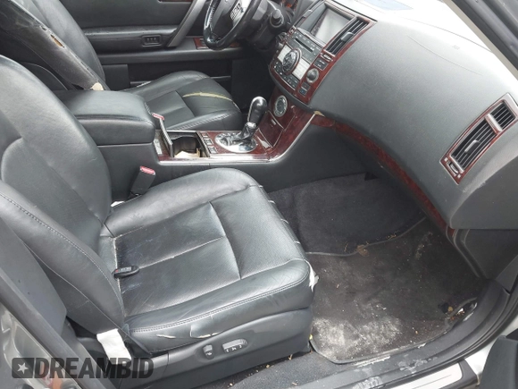 2006 Infiniti FX with VIN JNRAS08W46X201195, listed as a IAAI auction lot 42430814 with 107,838 mi miles and . Bid and sale history available at DreamBid. Image 5.