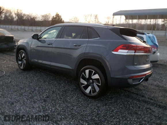2024 Volkswagen Atlas SE z VIN 1V2WE2CA7RC256058, wystawiony jako Copart lot #48243165 z przebiegiem 2 227 mil mil oraz Szkoda całkowita • Salvage title. Historia ofert i sprzedaży dostępna na DreamBid. Obrazek 2.