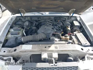 2005 Ford Explorer Sport Trac XLS z VIN 1FMZU67K15UA98747, wystawiony jako IAAI lot #42014293 z przebiegiem 231 902 mil mil oraz . Historia ofert i sprzedaży dostępna na DreamBid. Obrazek 10.