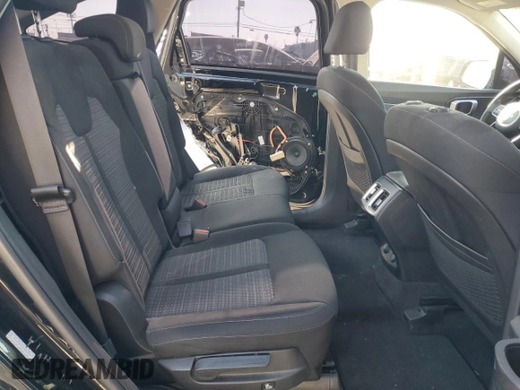2022 Kia Sorento LX with VIN 5XYRG4LC7NG138989, listed as a Copart auction lot 86433634 with 36,268 mi miles and Salvage Title. Bid and sale history available at carsss.com. Image 11.