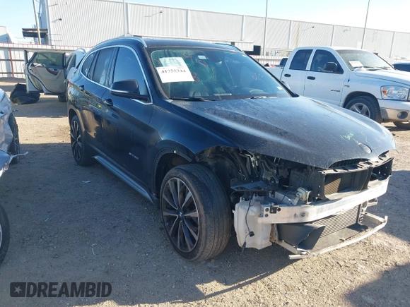 2018 BMW X1 sDrive28i with VIN WBXHU7C30J5L04913, listed as a IAAI auction lot 41755344 with 101,867 mi miles. Bid and sale history available at carsss.com. Image 1.
