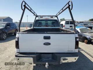2014 Ford F-250 XL z VIN 1FTBF2A63EEA73881, wystawiony jako Copart lot #57694895 z przebiegiem 228 589 mil mil oraz Czysty tytuł • Clean title. Historia ofert i sprzedaży dostępna na DreamBid. Obrazek 6.