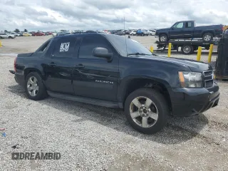 2012 Chevrolet Avalanche LS with VIN 3GNTKEE72CG117497, listed as a Copart auction lot 60795715 with 266,877 mi miles and Salvage title. Bid and sale history available at DreamBid. Image 4.