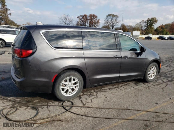 2020 Chrysler Pacifica Touring with VIN 2C4RC1FGXLR237579, listed as a Copart auction lot 78061274 with 94,672 mi miles and Salvage Title. Bid and sale history available at carsss.com. Image 3.