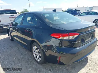 2022 Toyota Corolla LE with VIN 5YFEPMAE5NP347162, listed as a IAAI auction lot 42097627 with 52,170 mi miles. Bid and sale history available at carsss.com. Image 3.