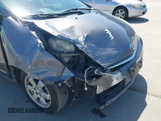 2007 Toyota Prius z VIN JTDKB20U273215633, wystawiony jako IAAI lot #41955538 z przebiegiem 172 957 mil mil oraz . Historia ofert i sprzedaży dostępna na DreamBid. Obrazek 6.
