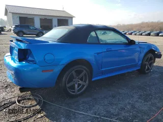 2000 Ford Mustang with VIN 1FAFP4445YF196607, listed as a Copart auction lot 81321514 with 0 mi miles and Salvage Title. Bid and sale history available at carsss.com. Image 3.