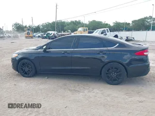 2020 Ford Fusion SE with VIN 3FA6P0HD4LR236433, listed as a IAAI auction lot 42440932 with 94,975 mi miles and . Bid and sale history available at DreamBid. Image 14.