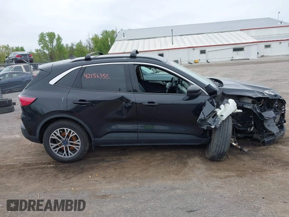 2020 Ford Escape SEL с VIN 1FMCU9H6XLUB74228, выставлен на аукционе IAAI как лот 42156358 с пробегом 128 205 миль миль и . История ставок и продаж доступна на DreamBid. Изображение 13.