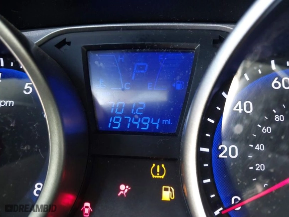 2013 Hyundai Tucson GLS with VIN KM8JU3AC3DU639177, listed as a IAAI auction lot 41726146 with 197,494 mi miles. Bid and sale history available at carsss.com. Image 7.