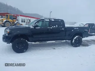 2011 Toyota Tacoma with VIN 3TMMU4FN8BM025440, listed as a IAAI auction lot 41246630 with 137,341 mi miles and . Bid and sale history available at DreamBid. Image 14.