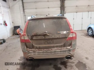 2013 Volvo XC70 T6 with VIN YV4902BZ3D1160451, listed as a IAAI auction lot 41607113 with 212,568 mi miles and . Bid and sale history available at DreamBid. Image 16.