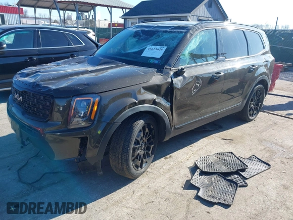 2022 Kia Telluride EX with VIN 5XYP3DHC1NG237397, listed as a IAAI auction lot 41615628 with 44,732 mi miles and . Bid and sale history available at carsss.com. Image 2.