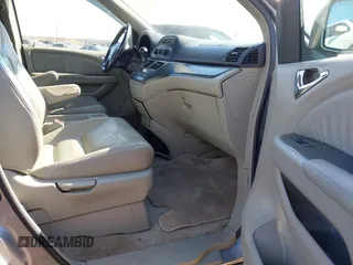 2006 Honda Odyssey EX-L with VIN 5FNRL38696B077792, listed as a IAAI auction lot 42048793 with 149,868 mi miles and . Bid and sale history available at carsss.com. Image 5.
