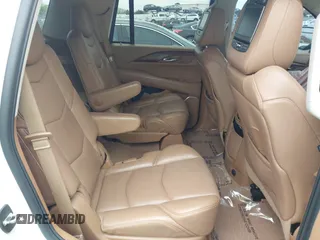 2016 Cadillac Escalade Platinum z VIN 1GYS4DKJ2GR316025, wystawiony jako IAAI lot #42039284 z przebiegiem Nie podano mil oraz . Historia ofert i sprzedaży dostępna na DreamBid. Obrazek 8.