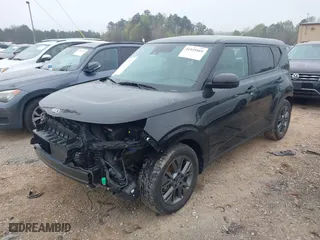 2020 Kia Soul EX with VIN KNDJ33AU0L7026804, listed as a IAAI auction lot 41925569 with 12,387 mi miles. Bid and sale history available at carsss.com. Image 2.