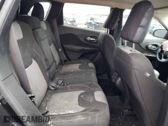 2016 Jeep Cherokee Sport z VIN 1C4PJMAB9GW175812, wystawiony jako Copart lot #58007925 z przebiegiem 118 315 mil mil oraz Szkoda całkowita • Salvage title. Historia ofert i sprzedaży dostępna na DreamBid. Obrazek 11.