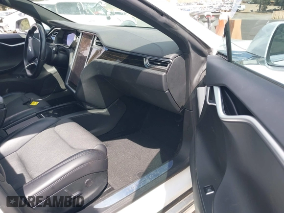2018 Tesla Model S 75D with VIN 5YJSA1E22JF246928, listed as a IAAI auction lot 41869364 with 100,067 mi miles and . Bid and sale history available at DreamBid. Image 5.