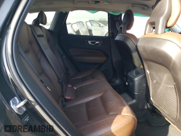 2018 Volvo XC60 Inscription with VIN LYVBR0DL5JB122523, listed as a Copart auction lot 82678134 with 52,921 mi miles and Salvage Title. Bid and sale history available at carsss.com. Image 12.