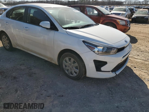 2021 Kia Rio LX with VIN 3KPA24AD1ME412352, listed as a Copart auction lot 48483105 with 70,968 mi miles and Salvage Title. Bid and sale history available at carsss.com. Image 4.