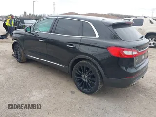 2016 Lincoln MKX Reserve with VIN 2LMTJ8LP0GBL31400, listed as a IAAI auction lot 42073406 with 136,551 mi miles. Bid and sale history available at carsss.com. Image 3.