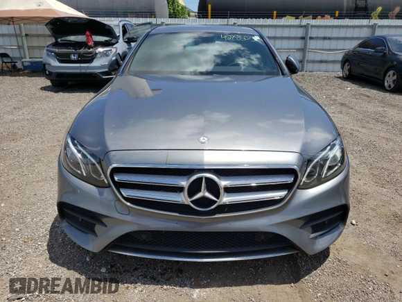 2017 Mercedes-Benz E 300 Luxury with VIN WDDZF4JB4HA099253, listed as a Copart auction lot 48785073 with Not Provided miles and . Bid and sale history available at DreamBid. Image 5.