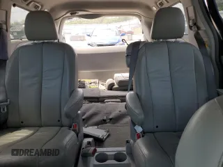 2011 Toyota Sienna XLE AAS с VIN 5TDYK3DCXBS040850, выставлен на аукционе Copart как лот 62155435 с пробегом 220 599 миль миль и Списание • Salvage title. История ставок и продаж доступна на DreamBid. Изображение 10.