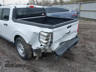 2022 Ford Maverick XL z VIN 3FTTW8F96NRA26190, wystawiony jako IAAI lot #41780843 z przebiegiem 61 539 mil mil oraz . Historia ofert i sprzedaży dostępna na DreamBid. Obrazek 18.