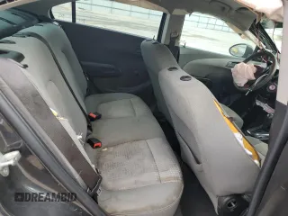 2016 Chevrolet Sonic LS z VIN 1G1JA5SH5G4106781, wystawiony jako Copart lot #49690075 z przebiegiem 132 673 mil mil oraz Szkoda całkowita • Salvage title. Historia ofert i sprzedaży dostępna na DreamBid. Obrazek 10.