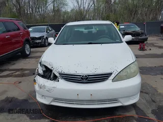 2006 Toyota Camry STD with VIN 4T1BE32K26U746232, listed as a IAAI auction lot 41946093 with 131,185 mi miles. Bid and sale history available at carsss.com. Image 6.