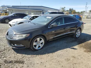 2013 Volkswagen CC Sport Plus with VIN WVWBP7AN5DE518136, listed as a Copart auction lot 50045175 with 141,463 mi miles and Clean Title. Bid and sale history available at carsss.com. Image 1.