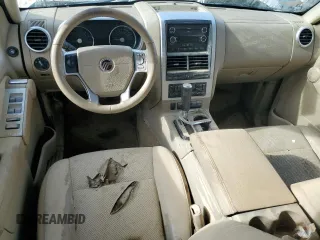 2009 Mercury Mountaineer Premier z VIN 4M2EU48E79UJ03014, wystawiony jako Copart lot #54205355 z przebiegiem Nie podano mil oraz Nie do naprawy. Historia ofert i sprzedaży dostępna na DreamBid. Obrazek 8.